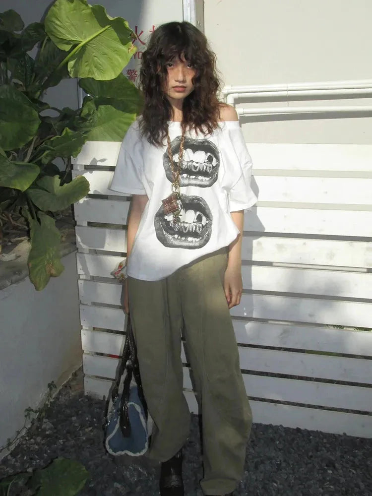 Y2K One Shoulder Lips Tee